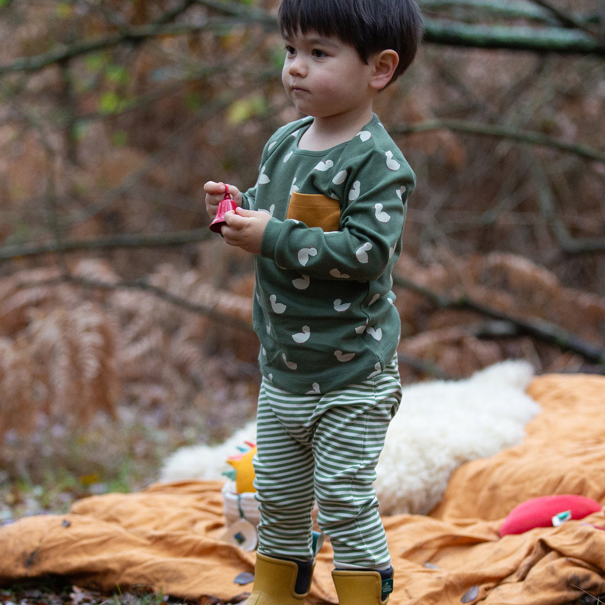 Olive Ducks Organic T-shirt & Jogger Play Set
