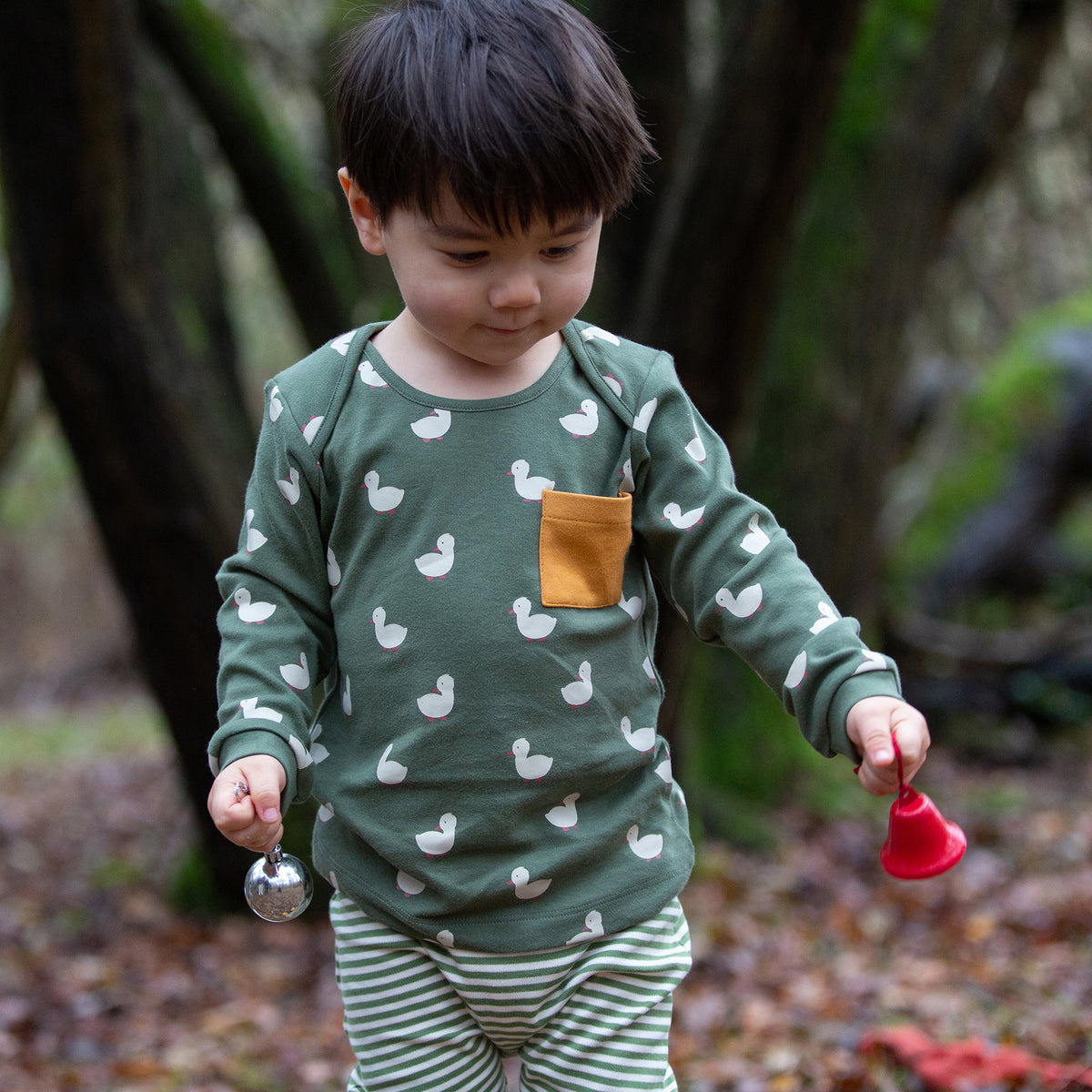 Olive Ducks Organic T-shirt & Jogger Play Set