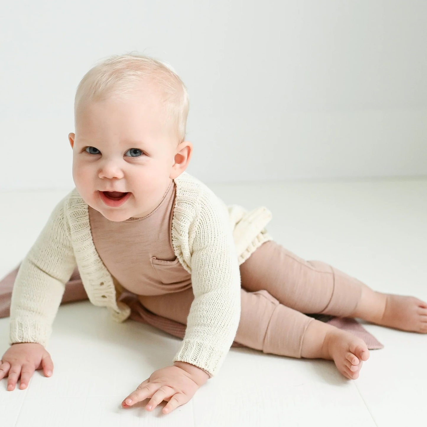 Natural Dyed V-Neck Cardigan- Quartz
